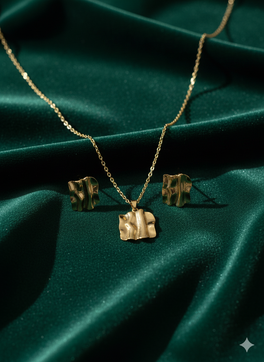 The "Astra" Organic Wave Set – 18K Gold Plated Stainless Steel Necklace & Earrings