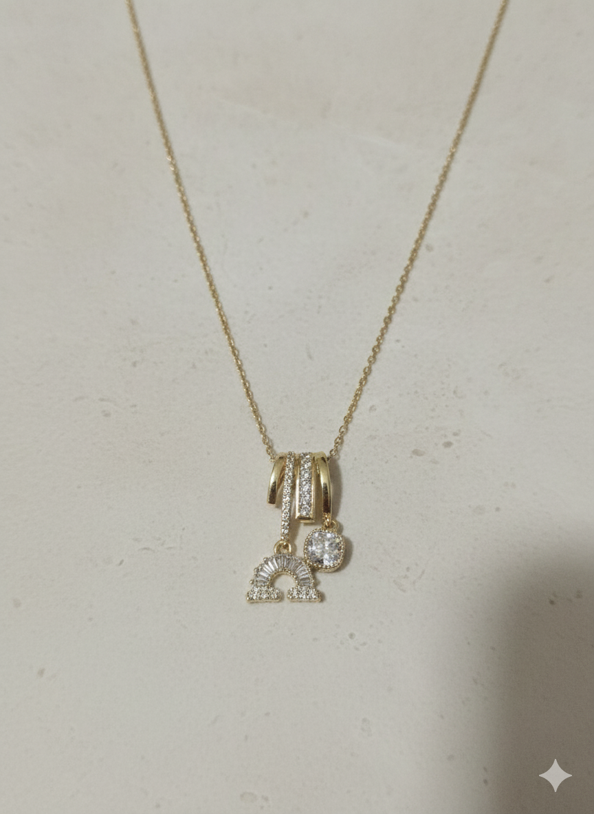 Luxury Stainless Steel Lucky Horseshoe Necklace - Sparkling Zirconia Accents