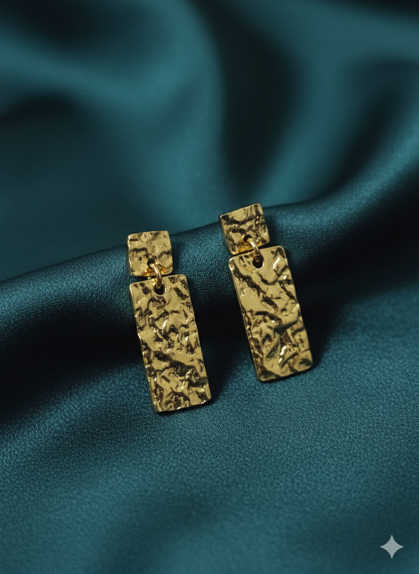 Gold Hammered Rectangular Drop Earrings – 18K Gold Plated Stainless Steel – Textured Geometric Statement Studs – Modern Minimalist Jewellery