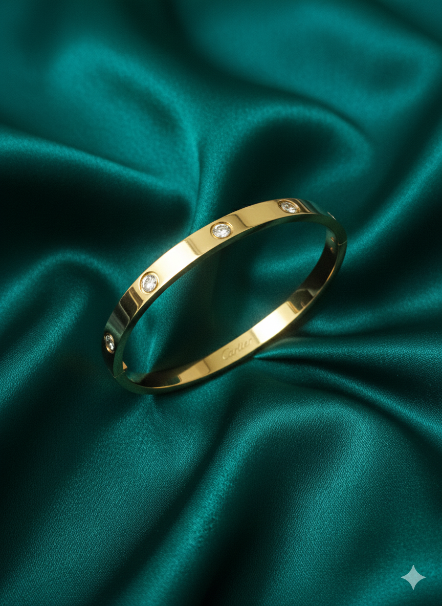 Iconic Crystal-Encrusted Bangle Bracelet – 18K Gold Plated Stainless Steel – Sleek Minimalist Love-Style Cuff – Luxury Statement Wristwear