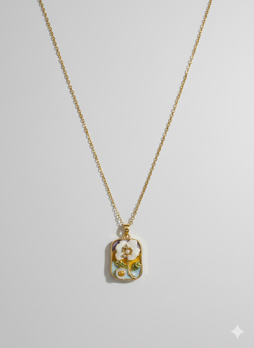 18K Gold Plated Stainless Steel Vintage Floral Pendant Necklace